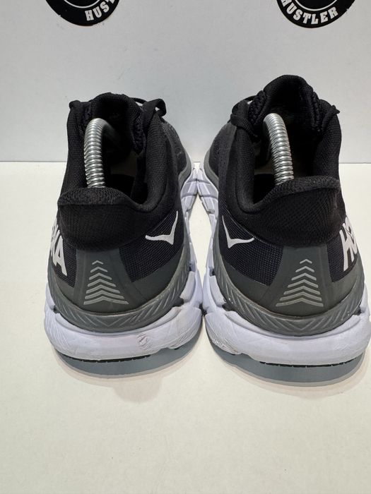 Маратонки HOKA CLIFTON 7 .Номер 40.5