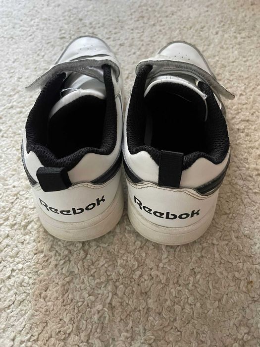 Adidasi Reebook marimea 31 - 19.5 cm - stare impecabilă ca si noi!!!