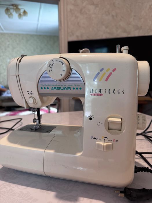 Японская швейная машинка Jaguar