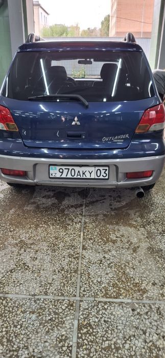 Продам митсубиси аутлендер