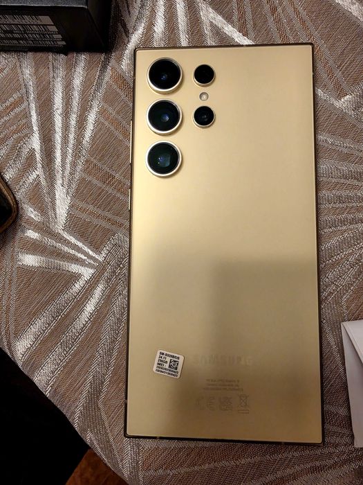 Телефон Samsung S24 Ultra