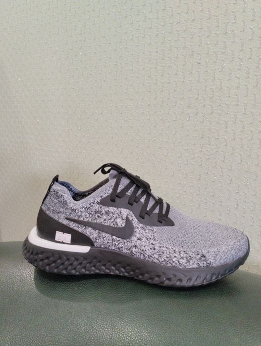 Продам кроссовки.