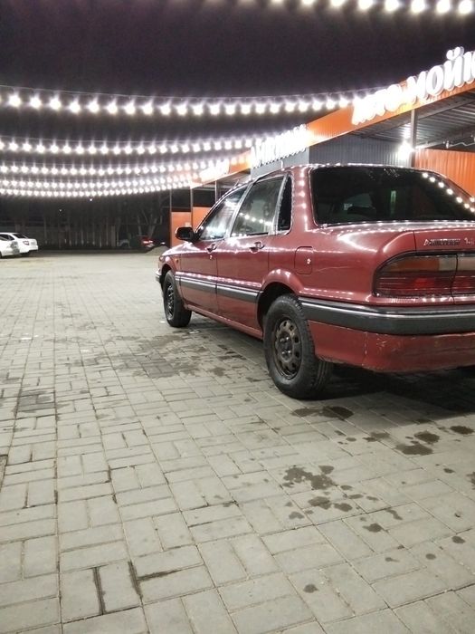 Mitsubishi galant