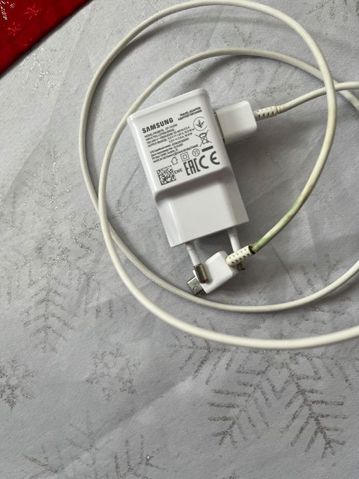 Samsung Galaxy S20Fe -128GB - пукнат дисплей