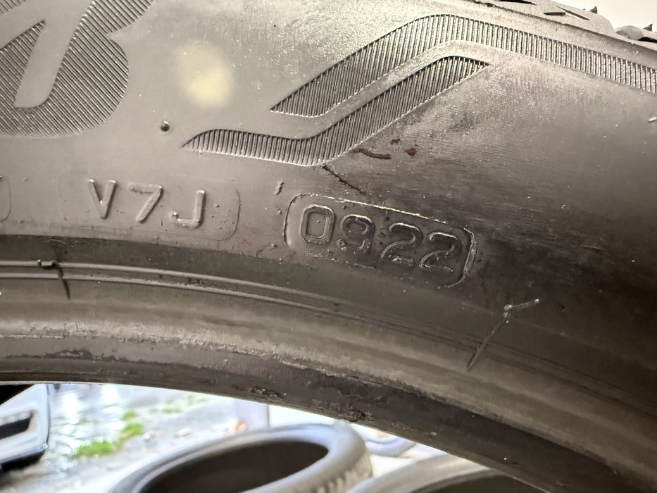 Летни гуми 285/40/21 4бр. Bridgestone и 4бр. Pirelli