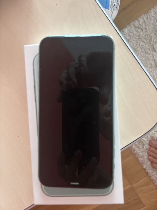Iphone 11 utilizat