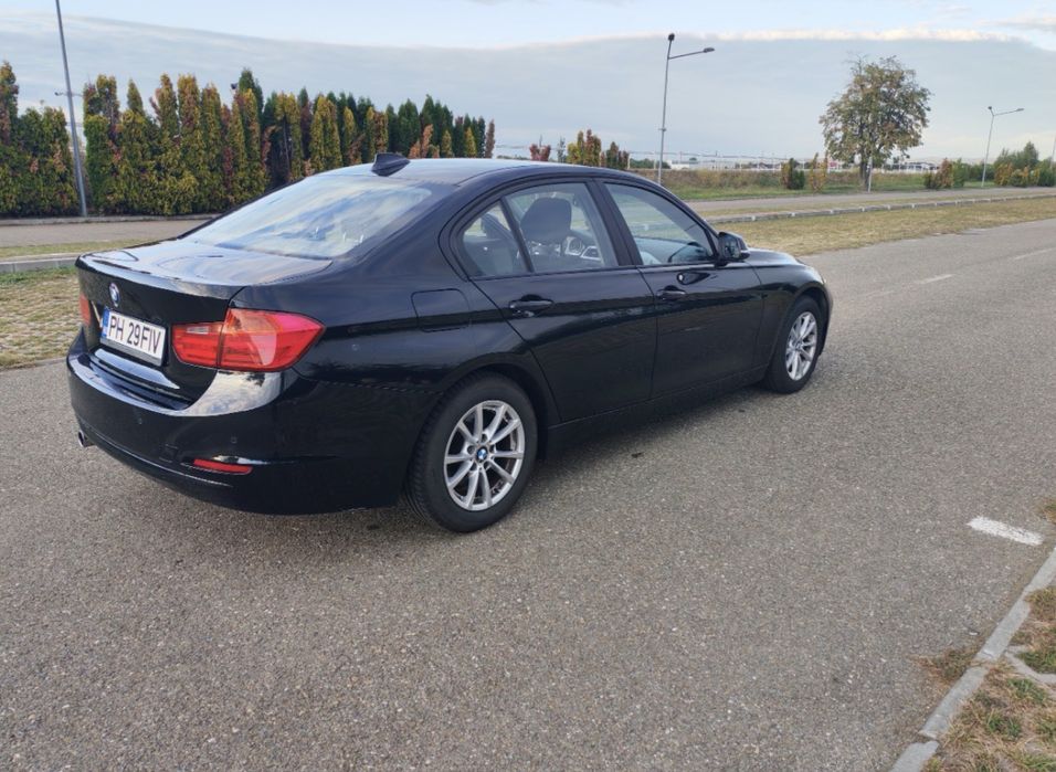 BMW Seria 3 Vând Autoturism BMW , F30, 2012