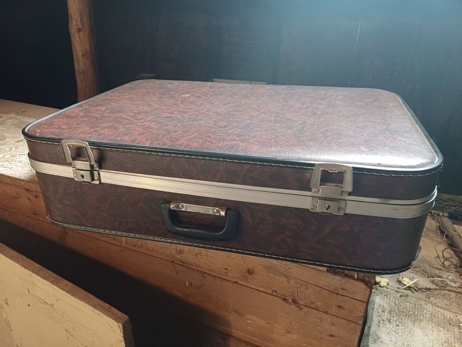 Geamantan vechi-1980- aproape nou.