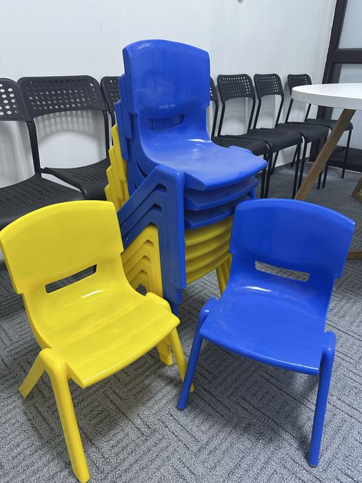 Стулья для детей новый