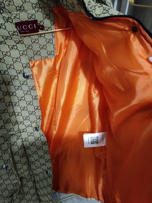 Geacă Gucci,model superb,calitate luxury.Toate mărimile disponibile