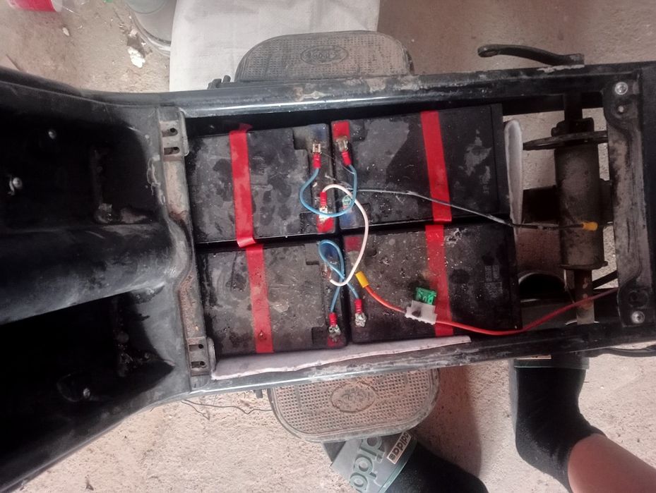 Электроскутер продам за 20000