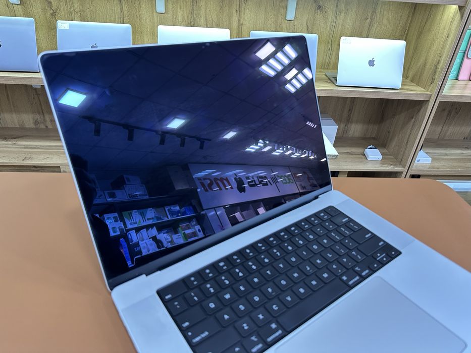 MacBook Pro M1 Pro 16 Inch
