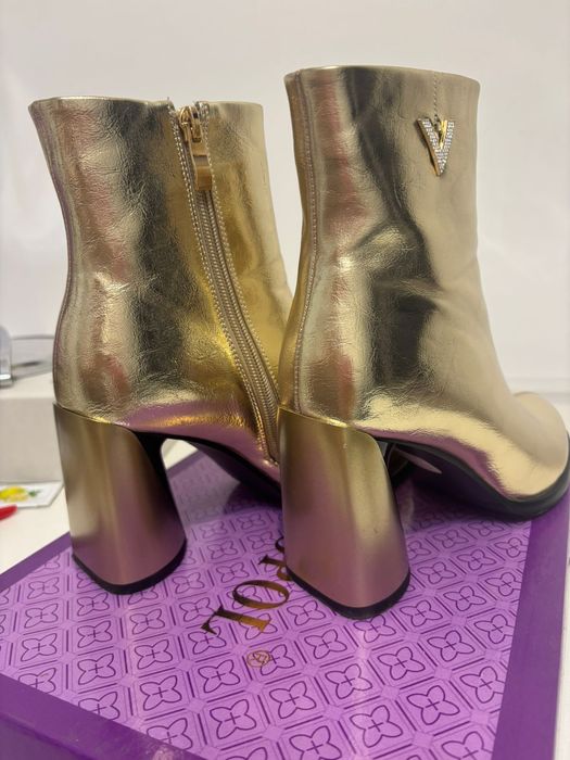 Срочно продам обувь