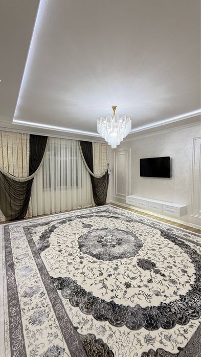 Продается 3 ком. Квартира на 2 этаже площадью 94 кв.м. Рядом с Самкоч