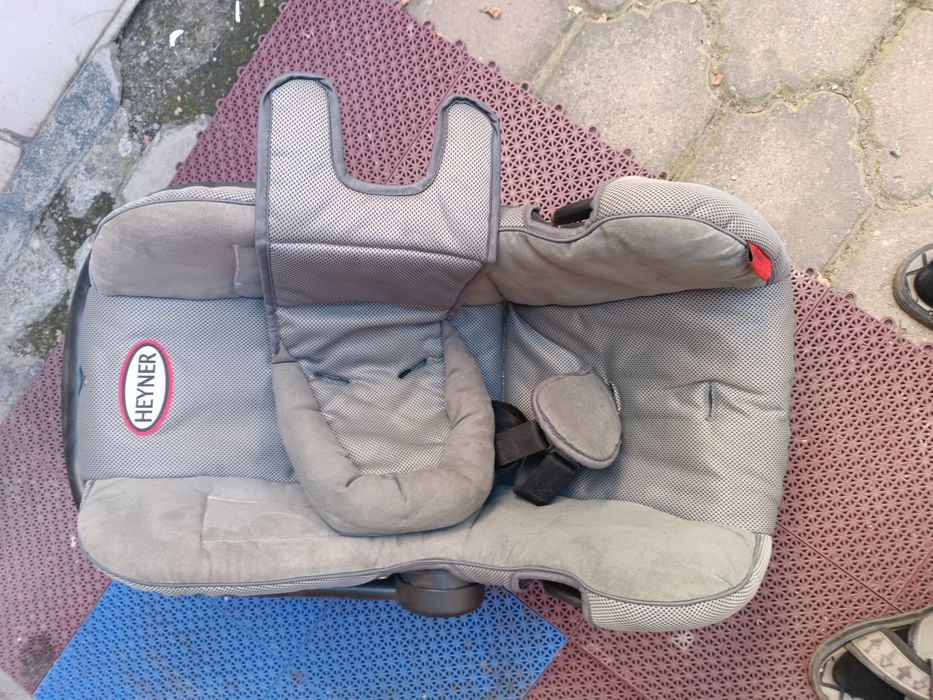 Продам детскую авто люльку (кресло)