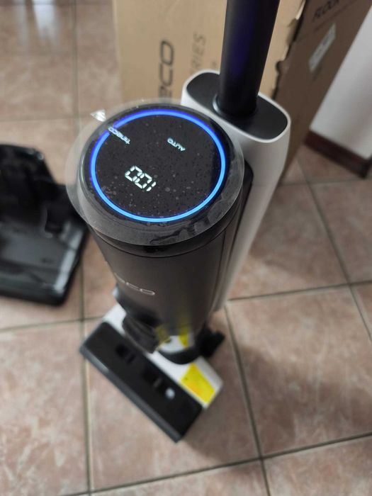 Aspirator cu spalare TINECO S6 la super pret