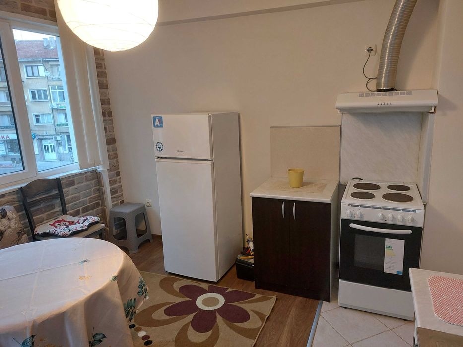 Дава се под наем Двустаен апартамент в Хасково, Овчарски - 47 кв.м за 310 € - Снимка #2