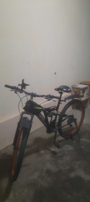 Velosapet 28 bunusiga sumka va qanot