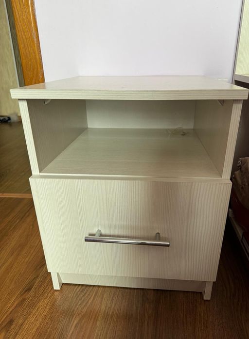 Продам спальный гарнитур