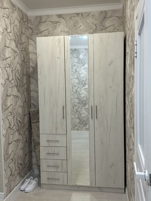 3 есикти шкаф сатылады