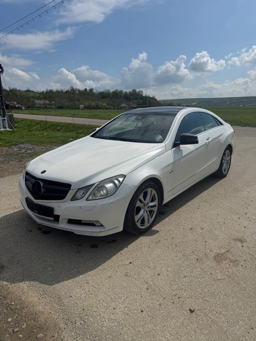 MERCEDES-BENZ E-Class 2011 — imagine 3