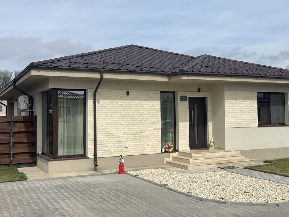 Casa parter, moderna, ultracentral, complet mobilata in  ansamblu rezidential