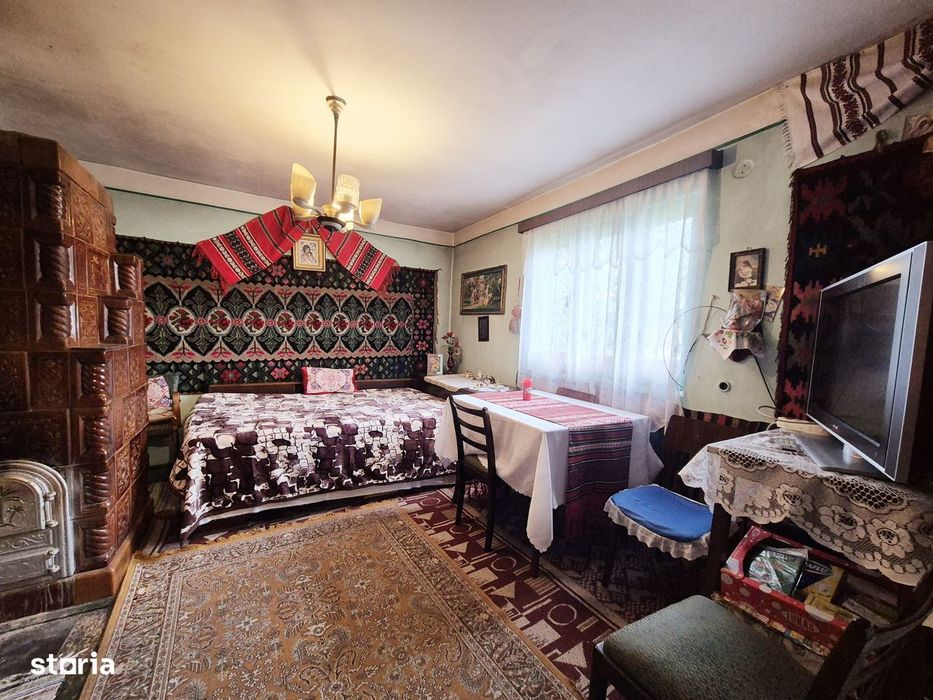 Casă din cărămidă și teren, Piatra-Neamŕ