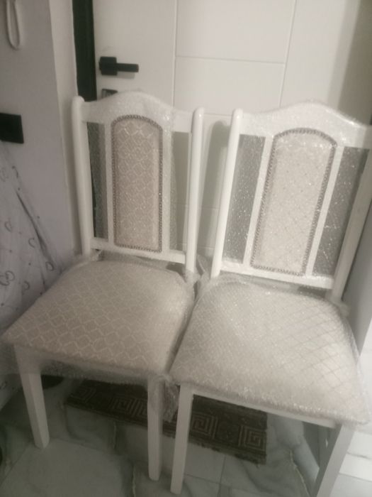 Стулья для гостиной продам