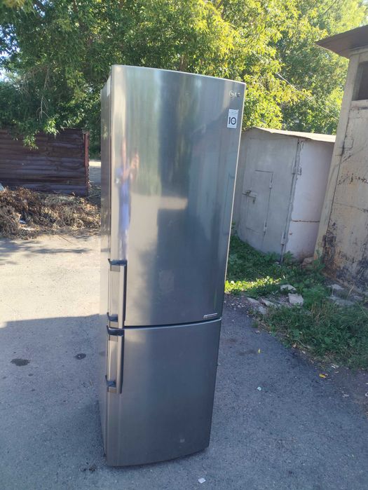 Продам холодильник LG NoFrost