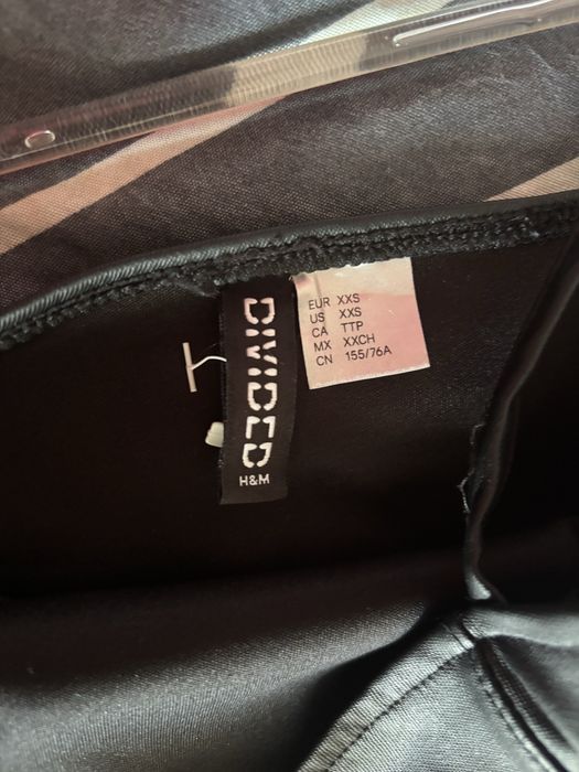 Рокля черна марка H&M