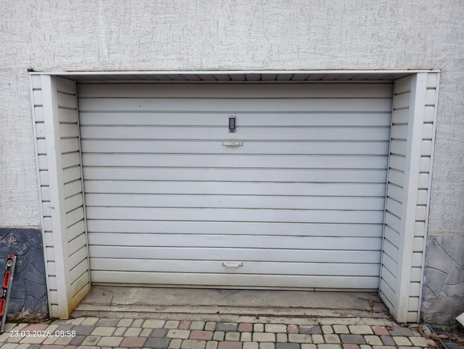 Гаражные ворота, размер 3х2 метра