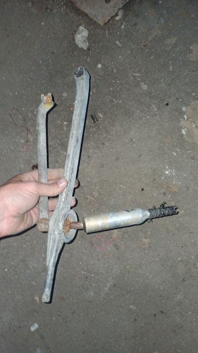 Продам остатки запчастей БМВ е36