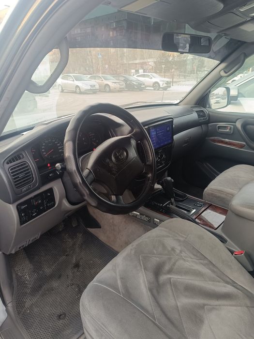 Тойта Ленд Крузер