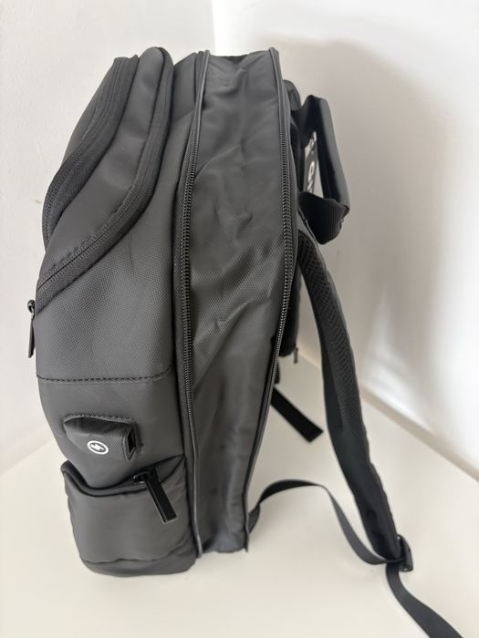 Rucsac profesional GIFTX Centro laptop 17” – extensibil, impermeabil, USB – Nou