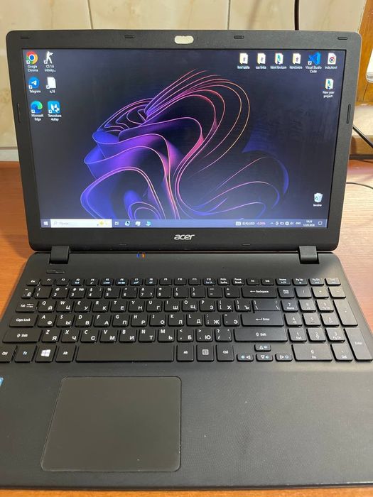 Продам свой ноутбук Acer. N 3710 pentium 4 ядра 4 потока. 320 HDD 4RAM