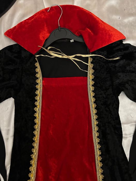 Costum serbare carnaval vrăjitoare pentru Halloween