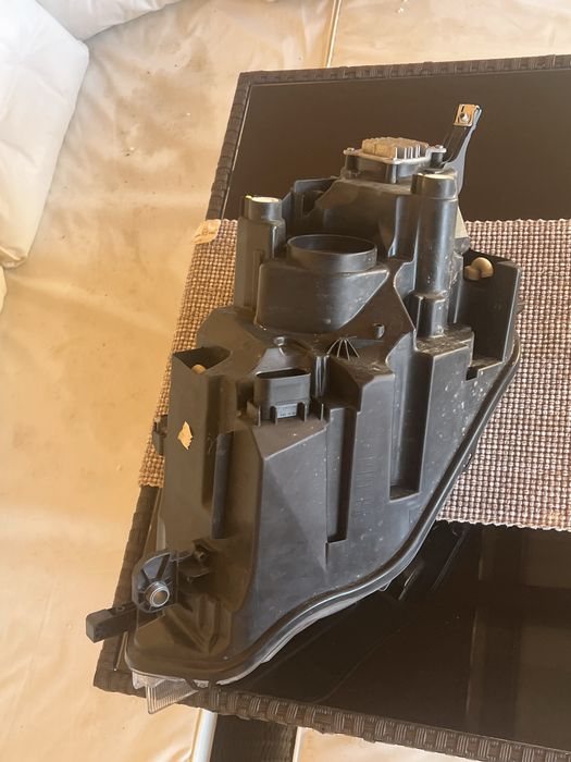 Vand faruri vw taigo