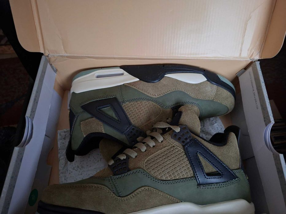 Air Jordan 4 Retro SE Craft