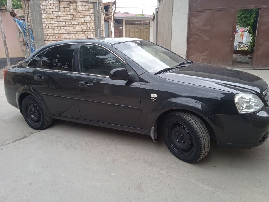 Lasetti 1.8 aftomat 336400 prabeg kraska bogan joylari bor