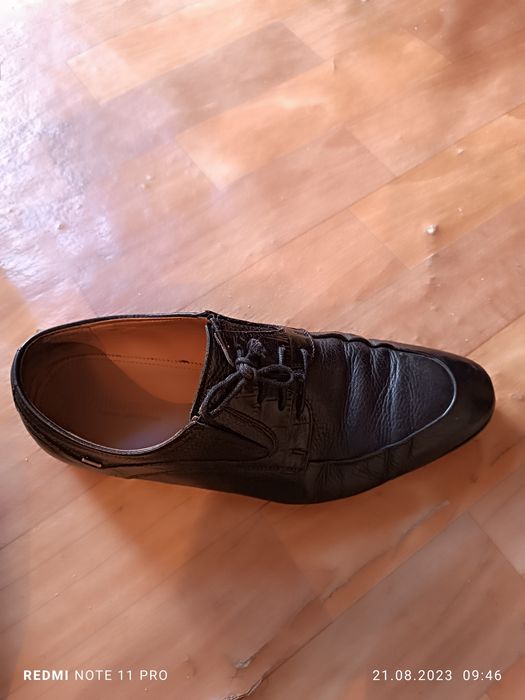 Продам мужские туфли