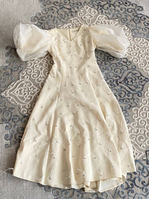 Вечернее платье  с перьями