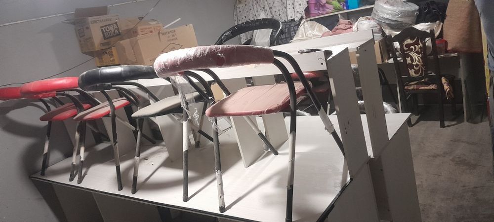 Продается кампютеры ,стол  аксесуары