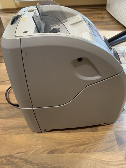 професионална машина за броене и проверка на банкноти GLORY GFS-120T