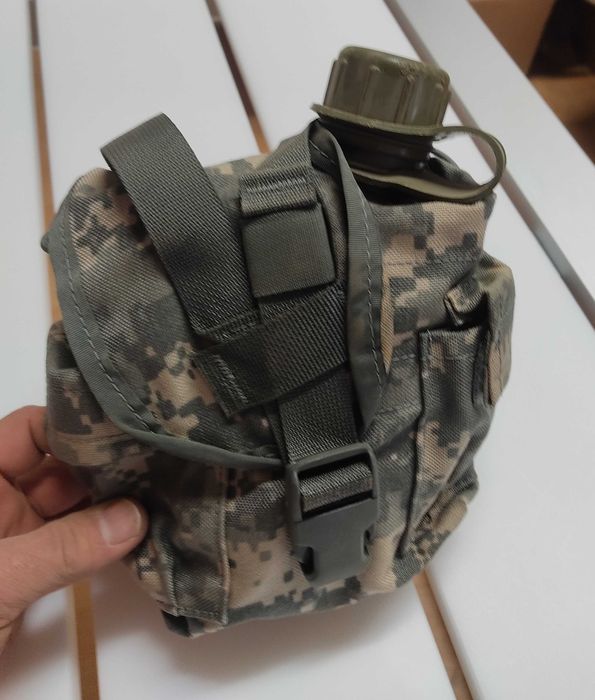 Манерка с моле джоб оригинал  от американската армия.