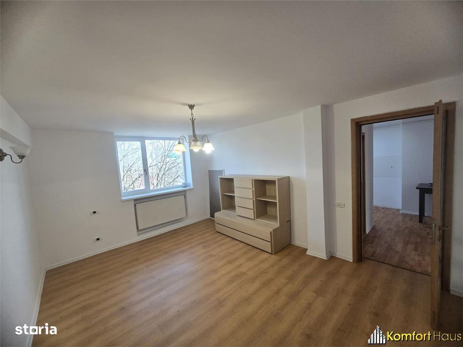 Apartament 3 camere Razboieni