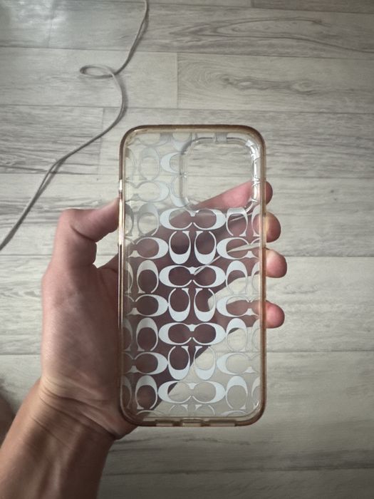 Продам чехол на iPhone 15-й Pro Max