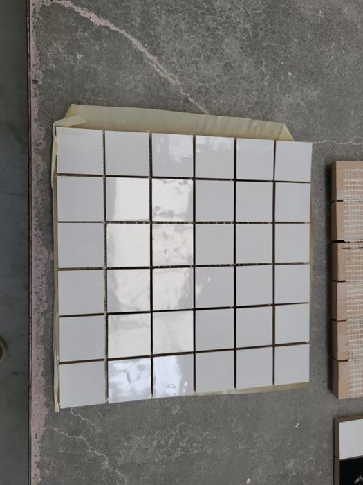 Mozaic faianta Burberry