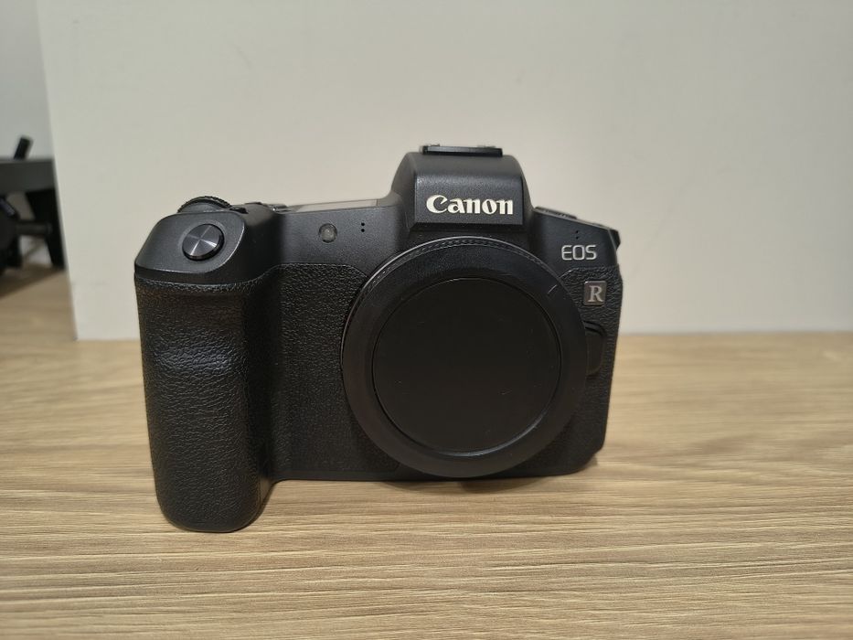 Canon EOS R + Canon EF 50mm F1.8