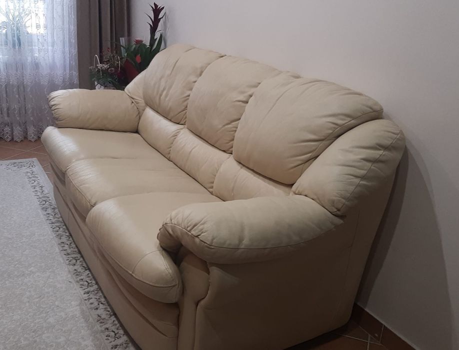 Canapea extensibilā piele