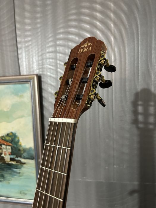 Класически китари HORA